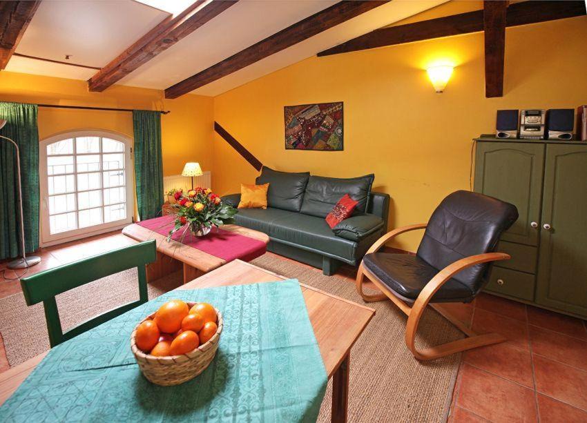 Behren-Luebchin Apartment | Ferienwohnungen-am-Schloss-Wohnung-2-die-Maus