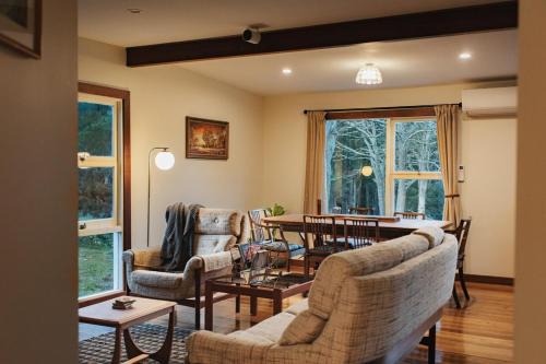 Tyenna House | Fern Mt Field on Tyenna River