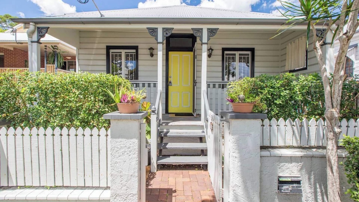 Paddington House | Fernberg Cottage Sunny Queenslander Charm