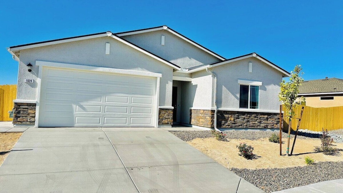 Fernley House | Fernley PET OK 4 Bedroom/5TVs/Sleeps11