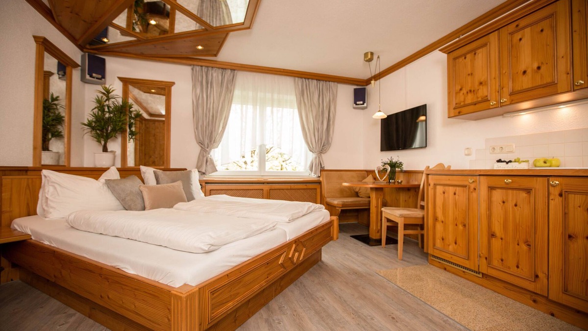 Schoerfling am Attersee Apartment | FEWO 3 - de luxe - Pension KNOLL am Attersee