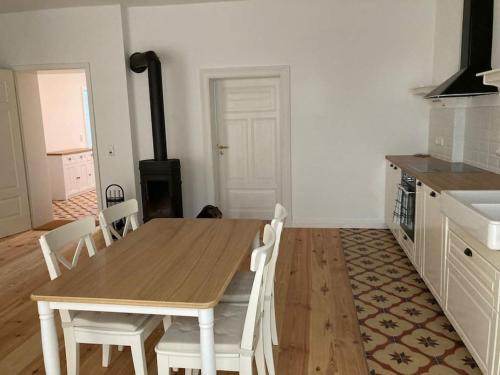 Baumgarten Apartment | FeWo Fuchsbau - Forstgut Laase