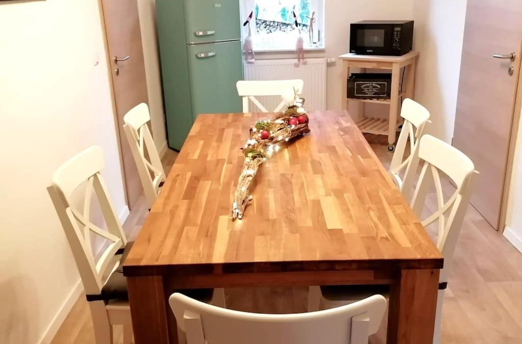 Mobisburg-Rhoda Apartment | FeWo im Lehm-Fachwerkhaus Erfurt mit 3 einzelnen Schlafzimmern je mit TV