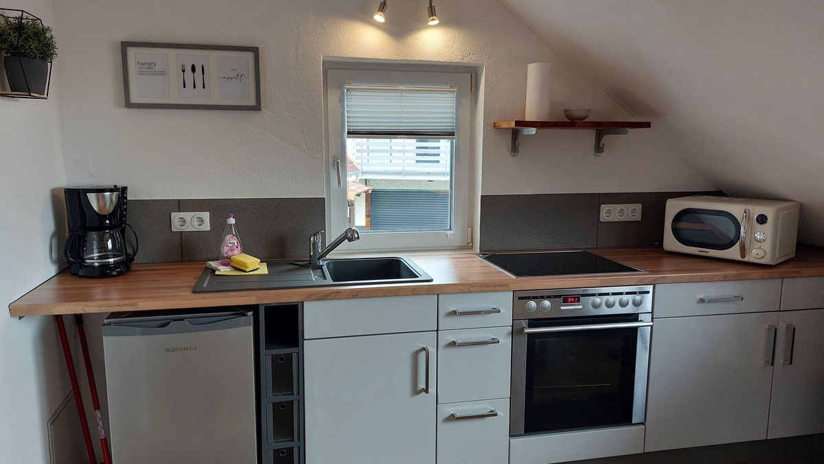 Juhohe Apartment | Fewo Kohlsch'e Hof - live centrally in the green.