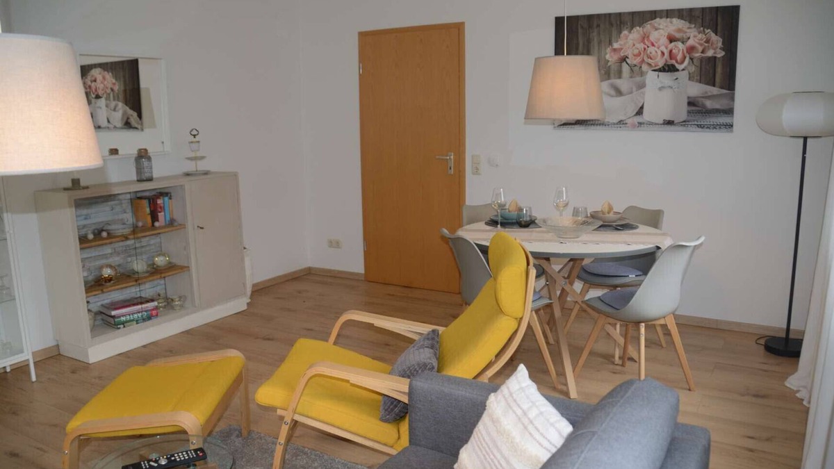 Bomighausen Apartment | FeWo Luise - Cozy vacation apartment for 2