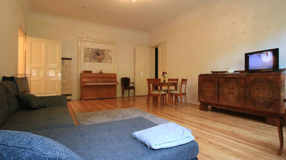 Neupetershain Nord Apartment | Fewo Rhododendron - Familyandbike