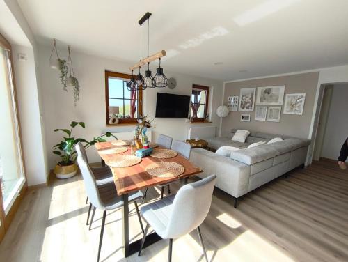 Malter Apartment | FeWo "Waldblick" und "Gartenblick" mit Pool und Kinderspielplatz