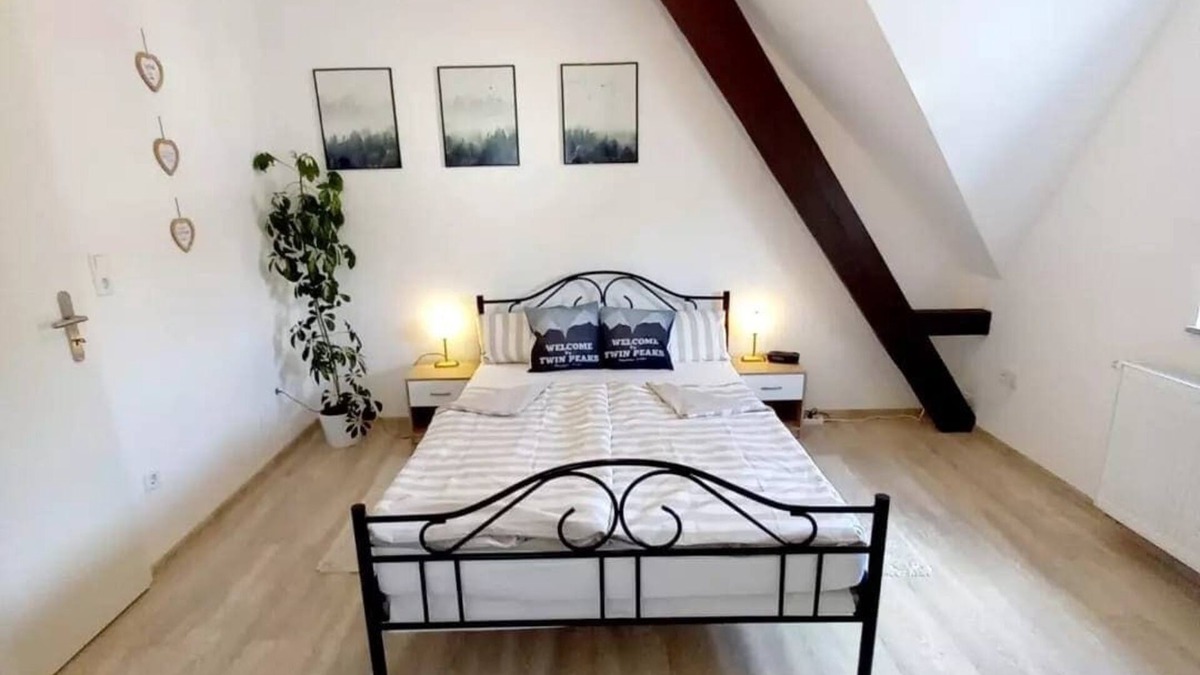 Hadamar Apartment | Fewo Weser DG Twin Peaks Room 315