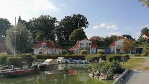 Bad Kleinen House | FH Seeblick - ABC2 2 3