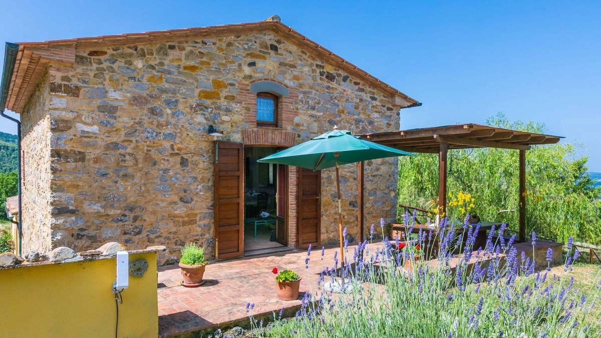 Castelnuovo di Val di Cecina Apartment | Fienile by Interhome