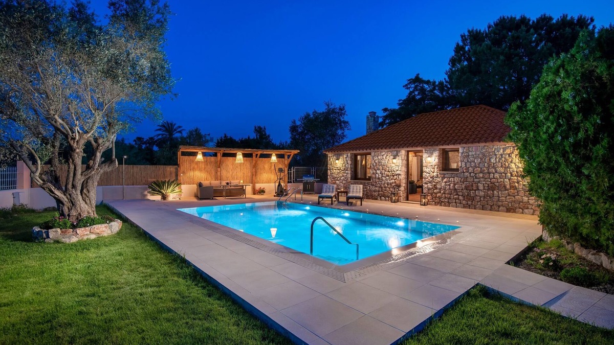 Pastida Villa | Filerolia Stone House