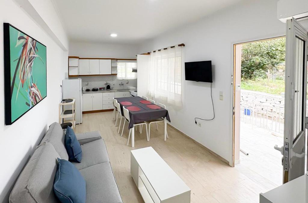 Steni Dirfyos Apartment | Filio's home