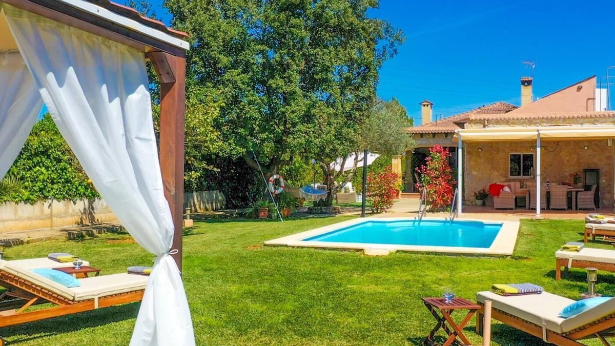 Lloseta Cottage | Finca Alegre, holiday house with garden and pool, Lloseta, Majorca