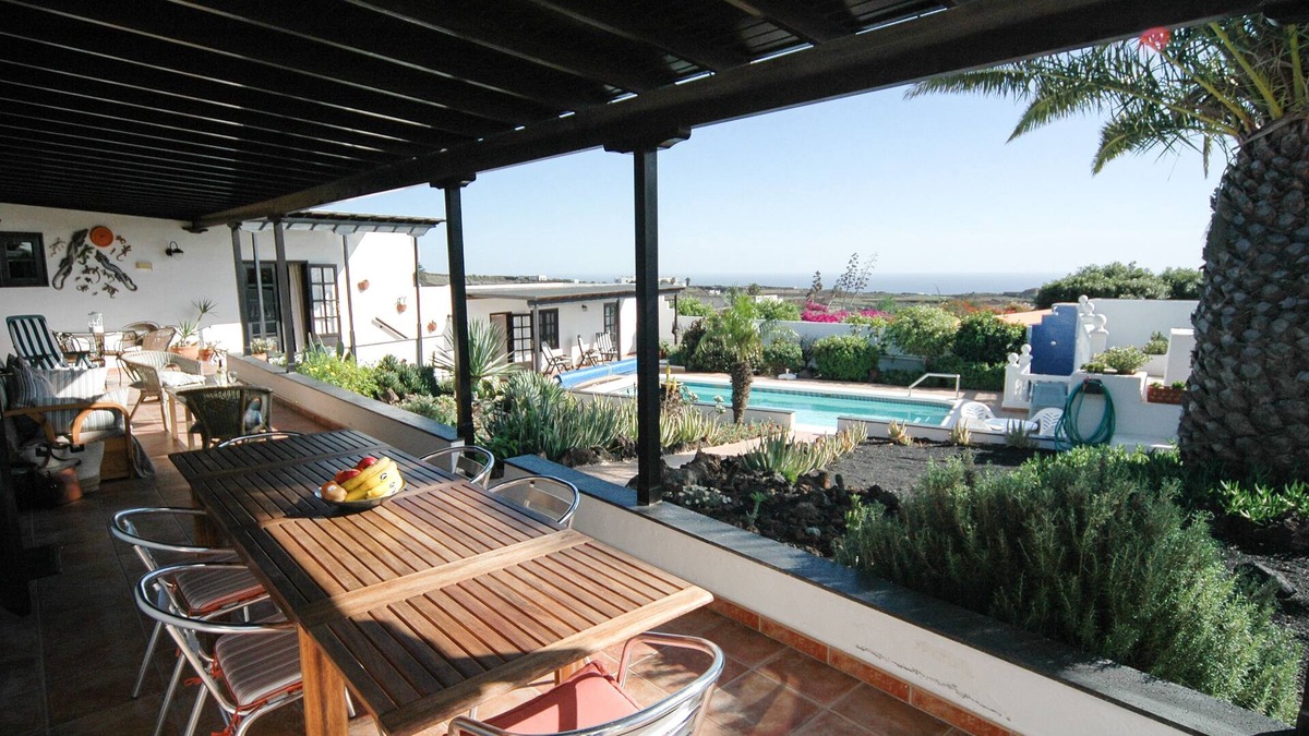 Macher Villa | Finca "El Volcan" Canarian Country Home, 4 Bedrooms, 3 Bath, Stunning Sea Views