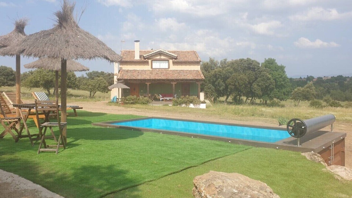 Carrascal de la Cuesta Ski Chalet | Finca Montechico, Casa Matute, rural Segovia