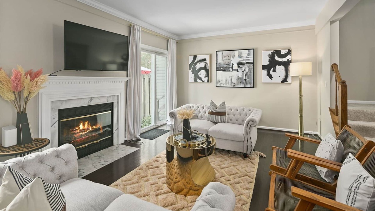 Countryside House | Finchwood: Private Yard & Near DC