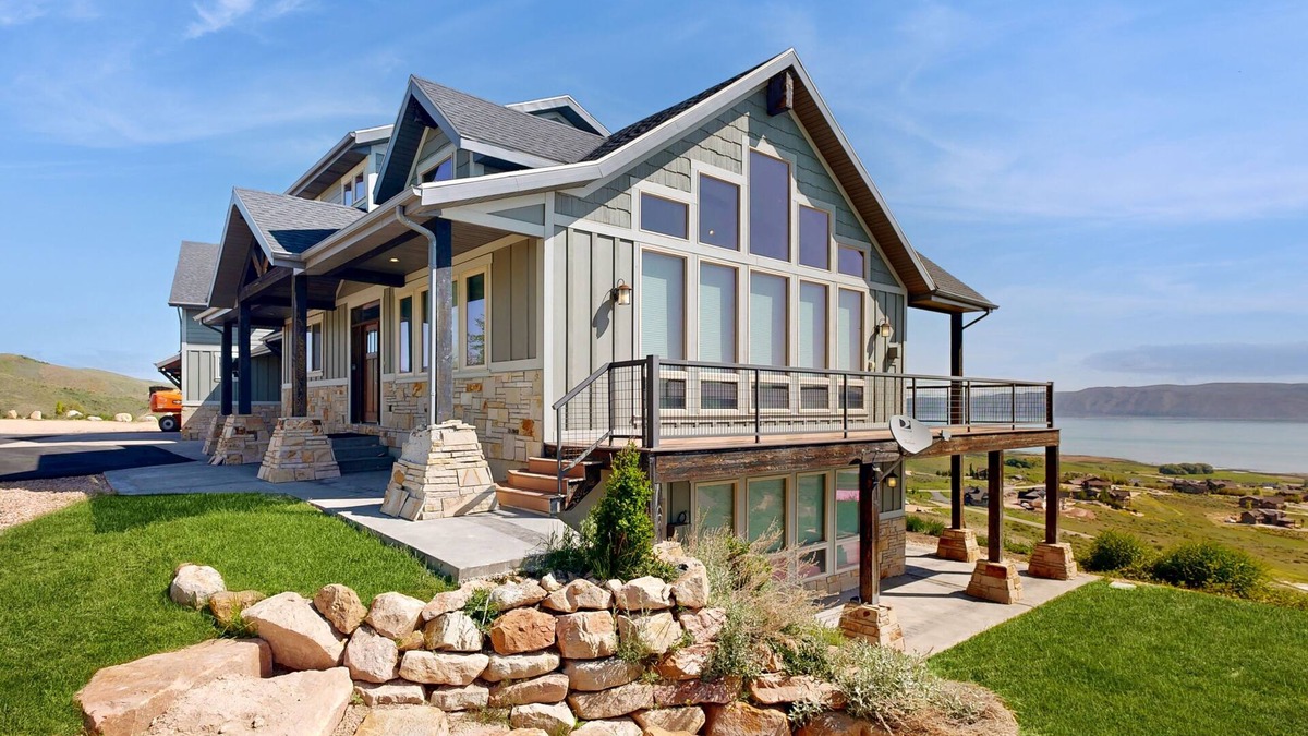 Fish Haven House | Find amenities galore at this spacious home w/game room, shared pool, & hot tub