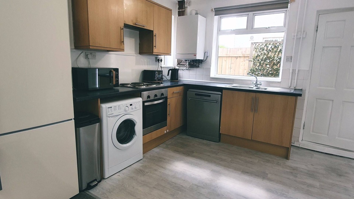 West Boldon House | ✪ Find DWELLCOME HOME Ltd ✪ 3 Bed Boldon House