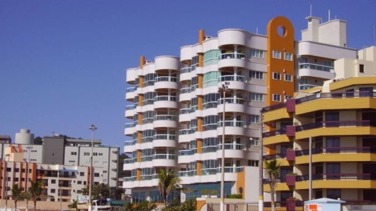 Centro Apartment | Finely furnished 3 bedroom apartment with air - Beachfront building