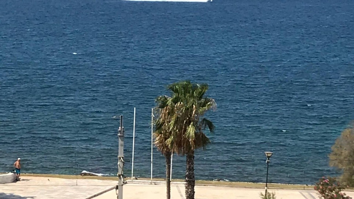 Palaio Faliro Condo | Finer Things Flisvos Beach Condo in Palaio Faliro for up to 6 people
