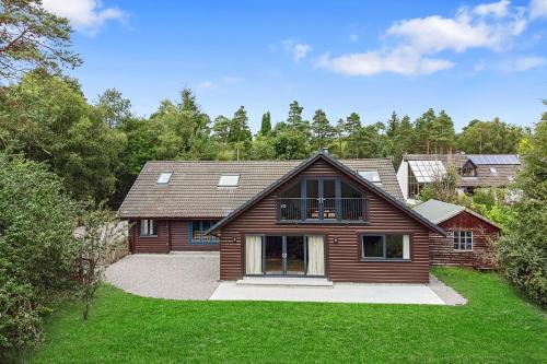 Torlundy House | Finest Retreats - The Logs