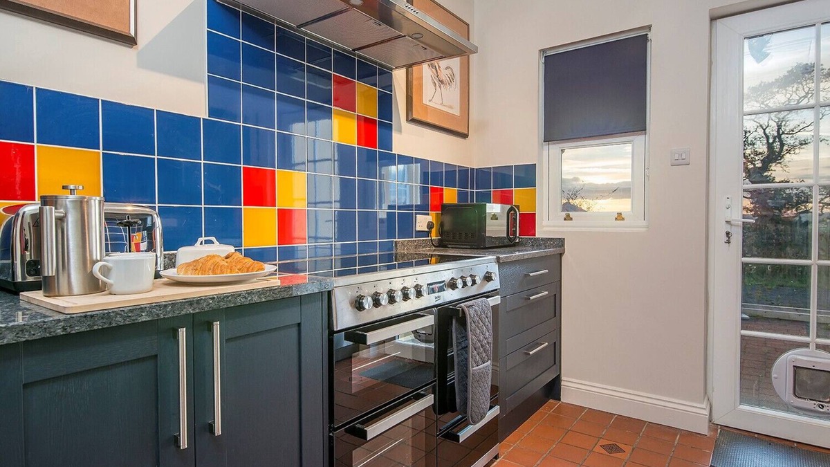 Carmarthen House | Finest Retreats - Ty Penbryn