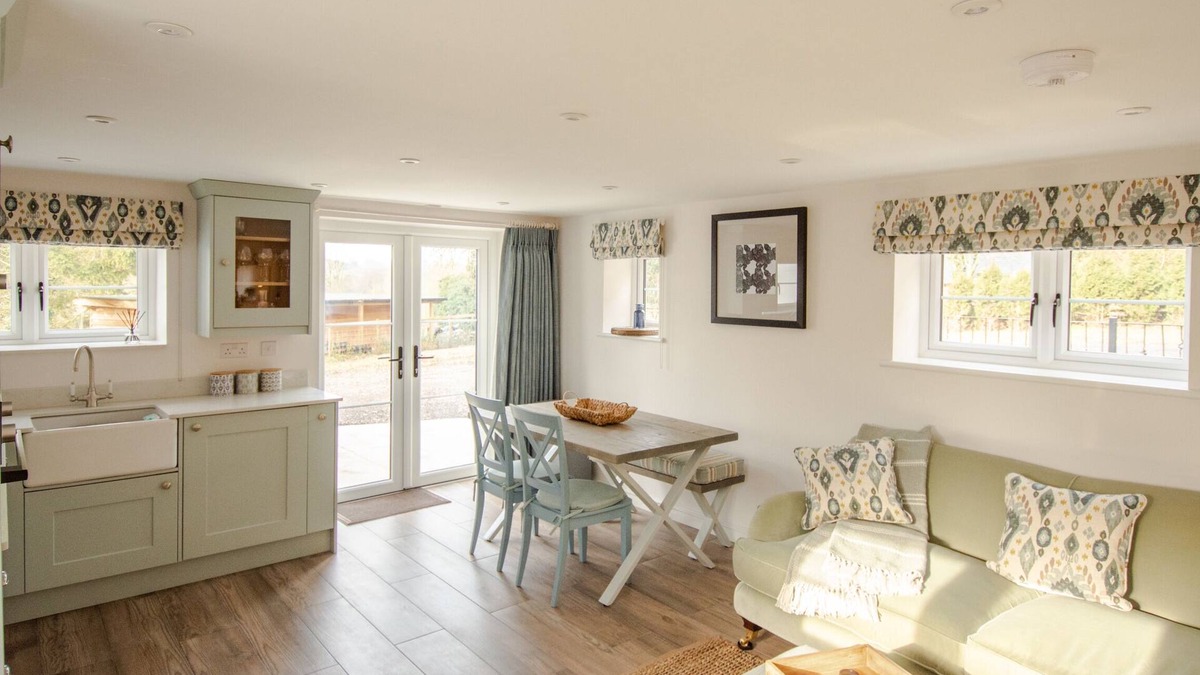 Wixford Cottage | Finwood Green Farm Cottages - The Calf Shed