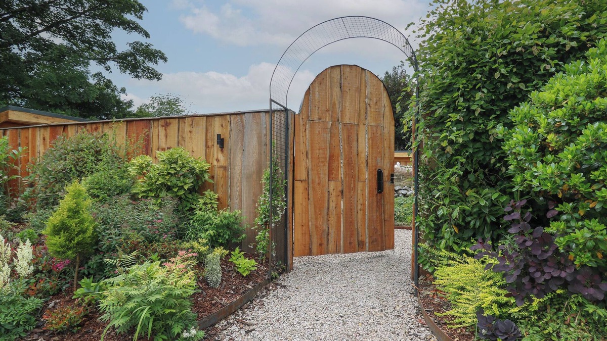 Kingswood Cottage | Fioled