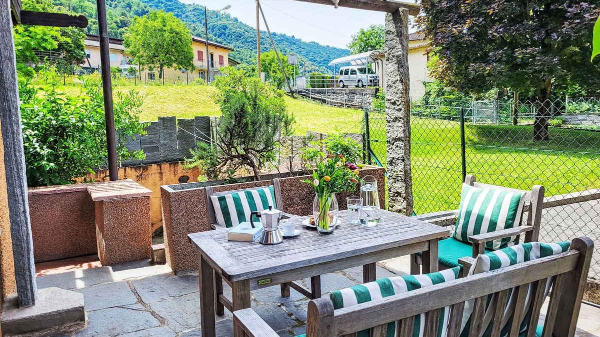 Brusino Arsizio House | Fiorita by Interhome