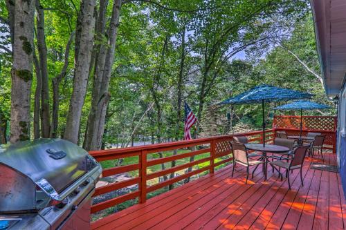 Briar Crest Woods House | Fire Pit and Community Perks Blakeslee Cottage!