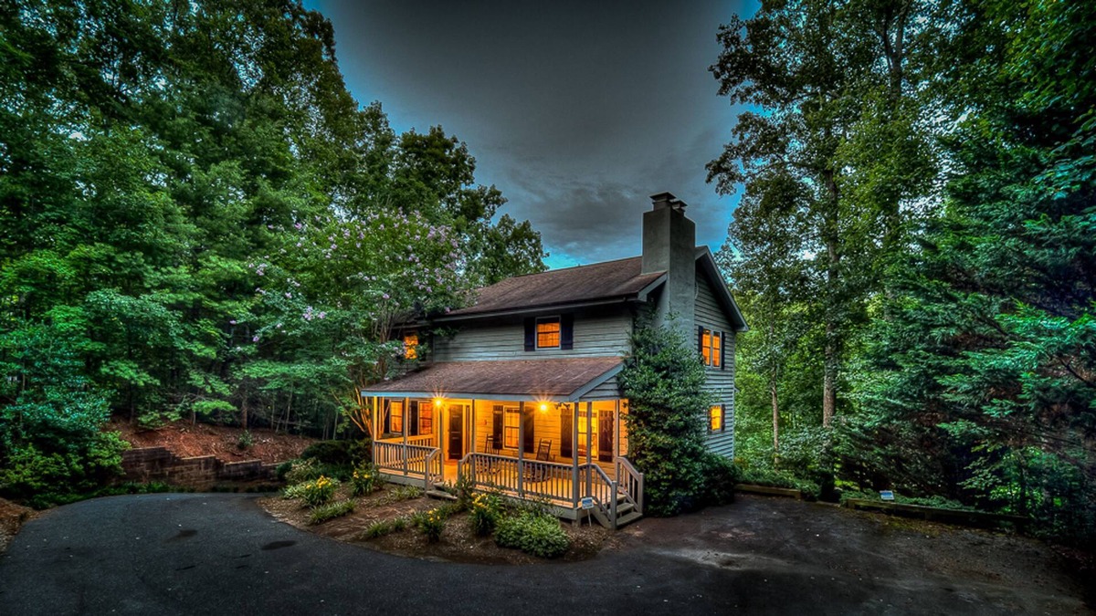 Blairsville Cabin | Firefly Lake House by Escape to Blue Ridge