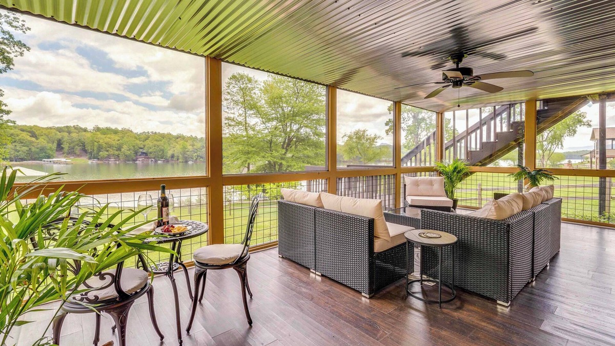 Hayesville House | Fireside Nights & Family BBQs: Lake Chatuge Escape