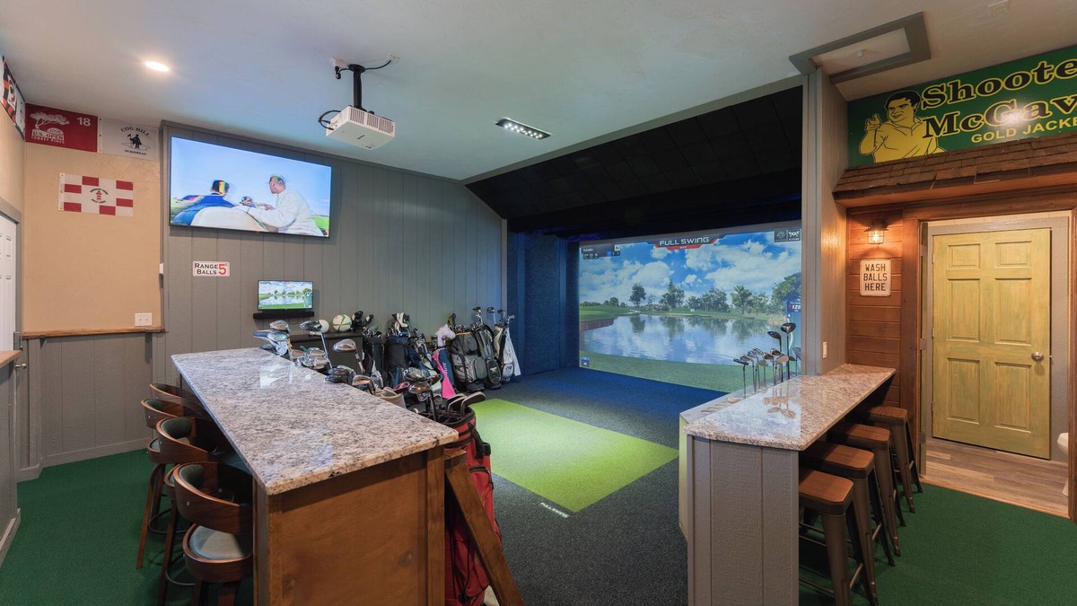 Spring Brook House | First Class FORE- NEW Full Swing Golf Simulator-Theater