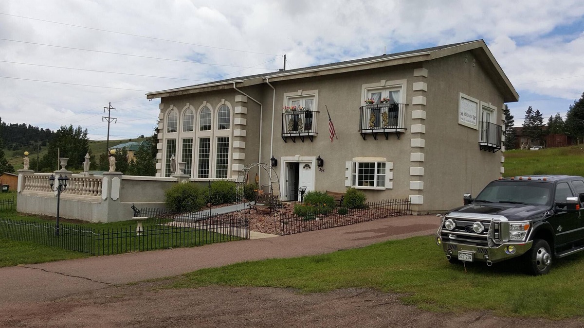 Cripple Creek House | FIRST CLASS: SilverHouse Downtown Cripple Creek