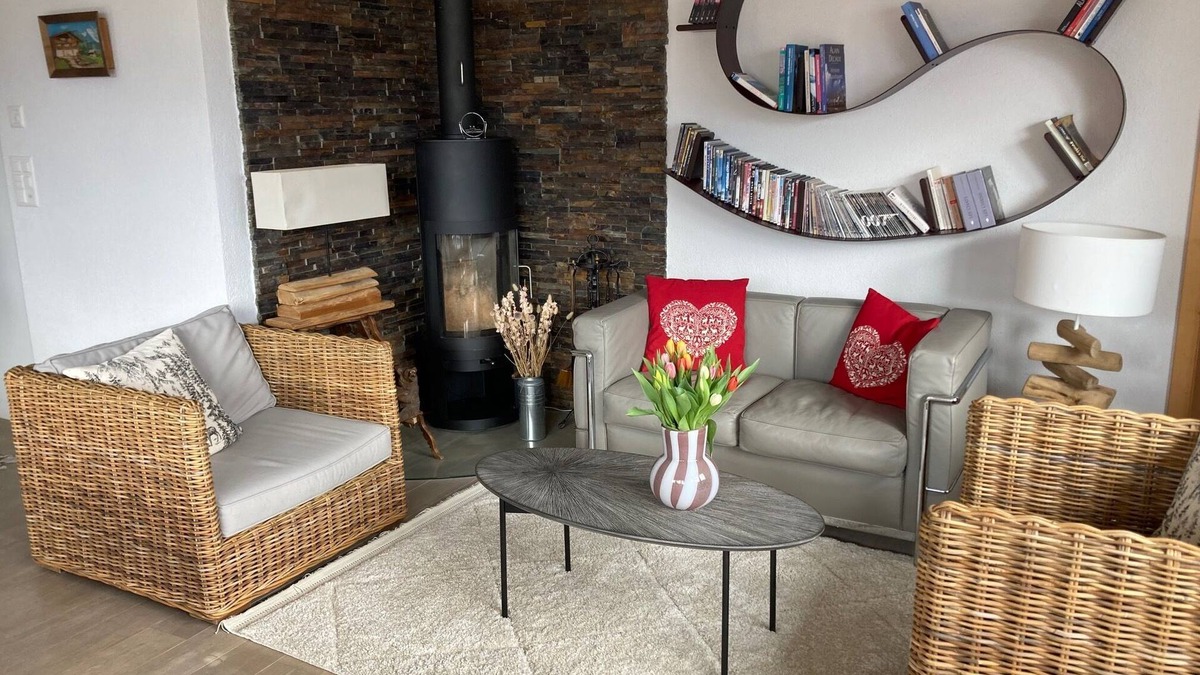 Adelboden Apartment | First-class vacation apartment with top views of the mountains.