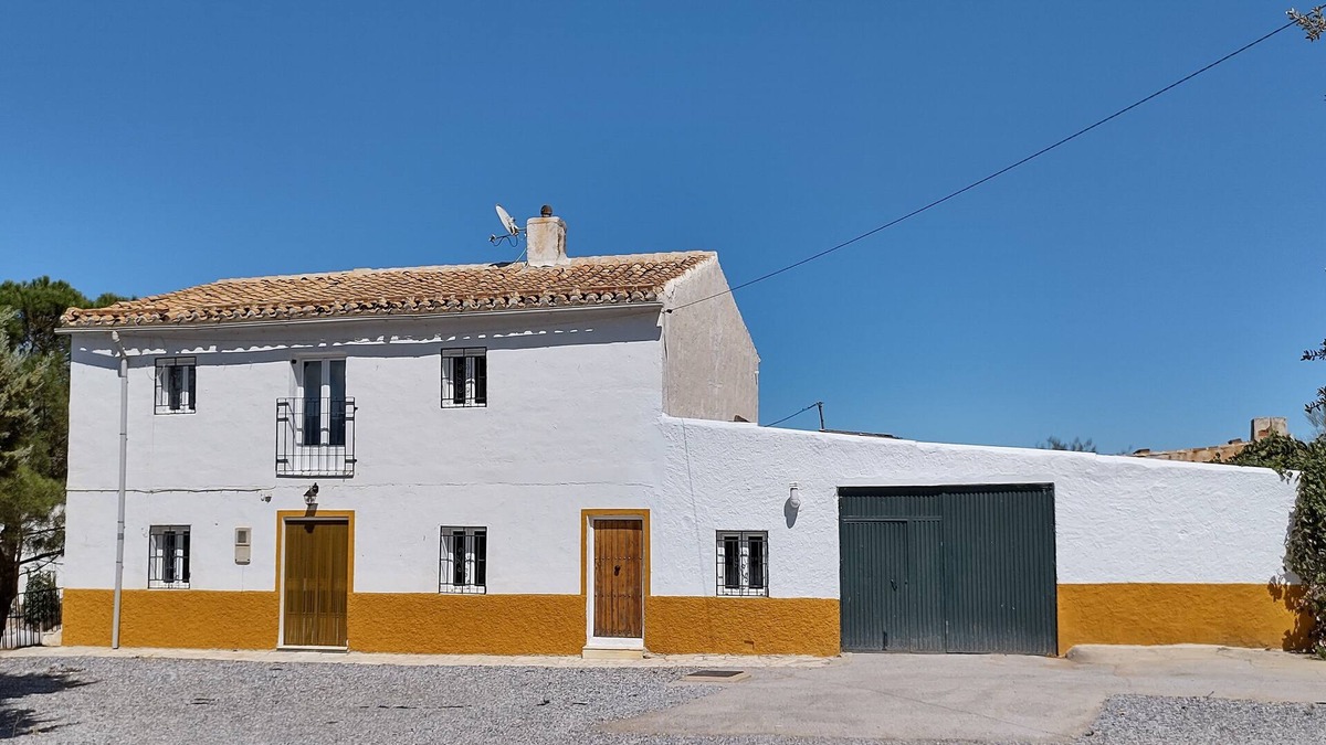 Caniles Apartment | First Floor Apartment in Spanish Farmhouse with 2-Bedrooms & Private Pool
