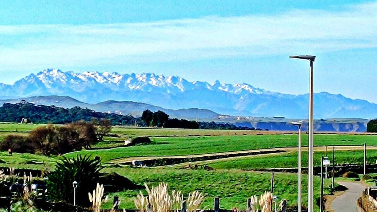 Arce Apartment | First floor with garden La Mina equipped, beaches.