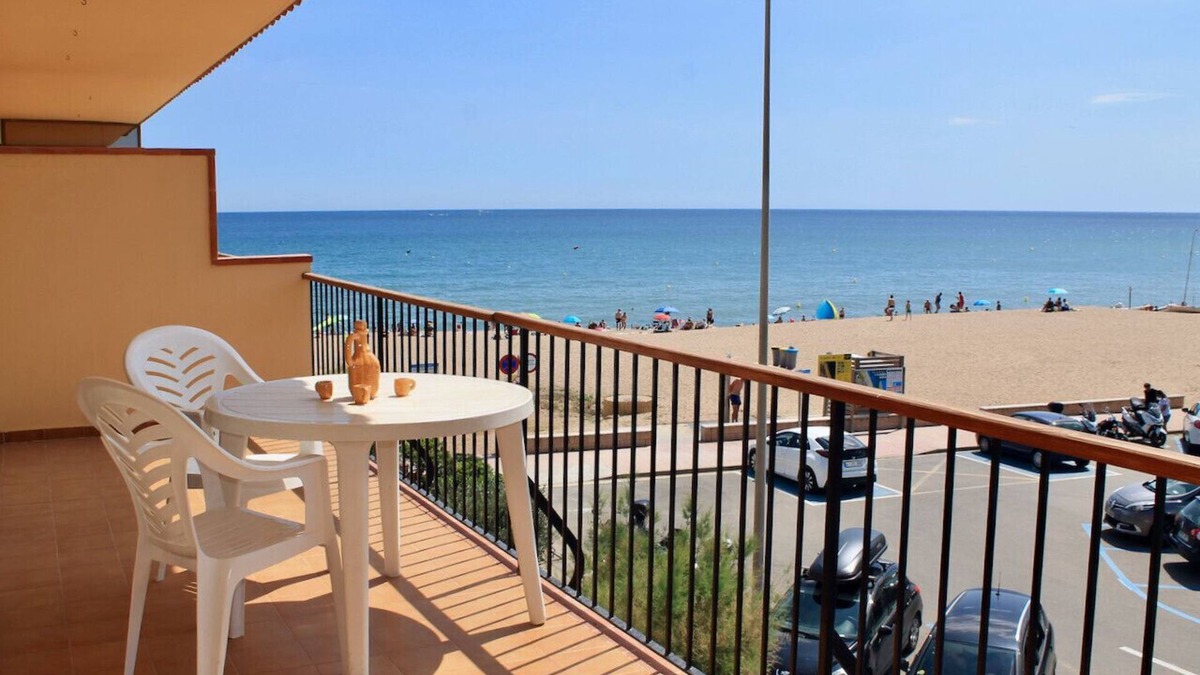 Pals Apartment | First line beach apartment with sea vue - Pals beach (DU 3H 321)