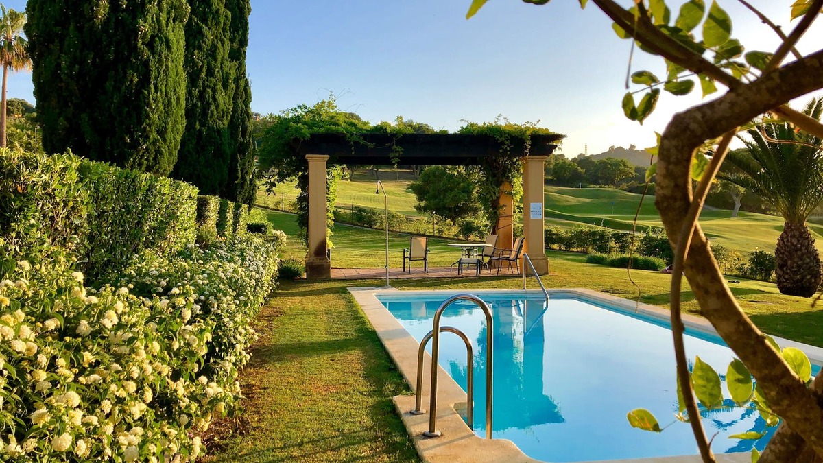 San Roque House | First line of golf. Wide and quiet house in Sotogrande. Amazing location