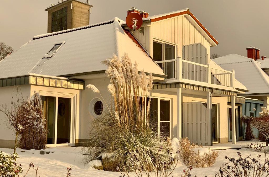 Bad Kleinen House | Fischerhus mit Boot,Sauna und Kamin je Seite