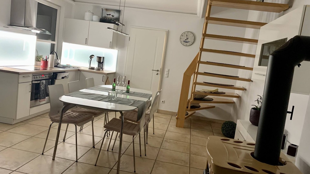 Bad Kleinen House | Fischerhus with boat, sauna and fireplace directly on Lake Schwerin