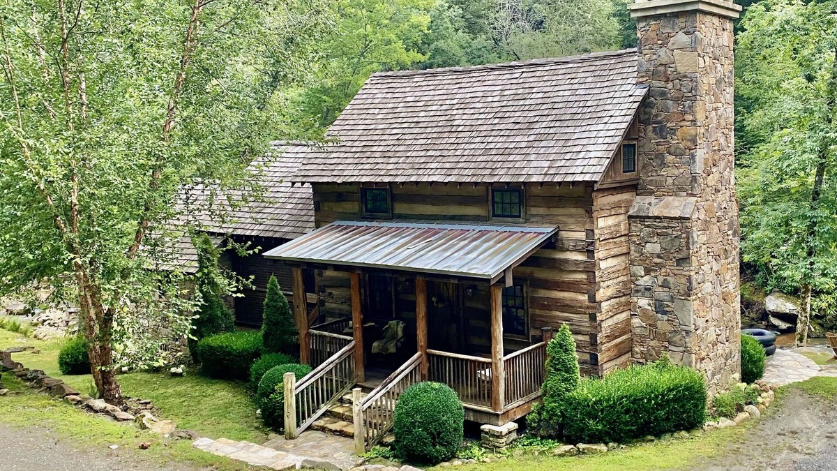 Cullowhee Cabin | Fish Camp at Waterdance - Log Cabin On The River