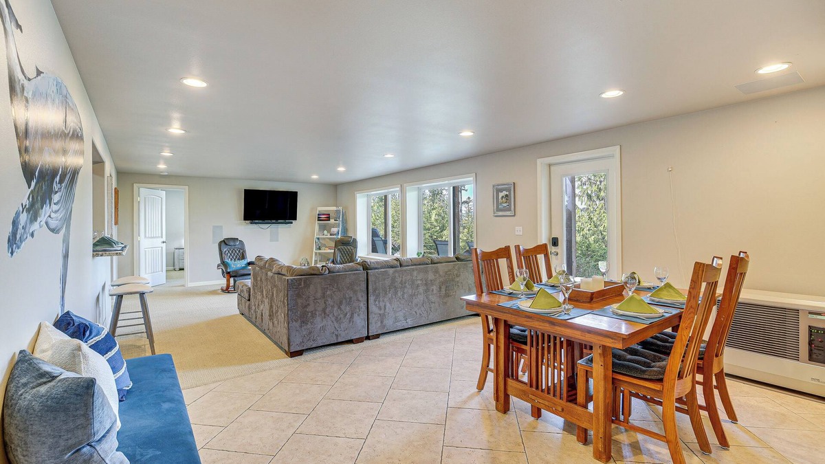 Ketchikan Apartment | Fish & Hike: Apartment w/Pool Table in Ketchikan!