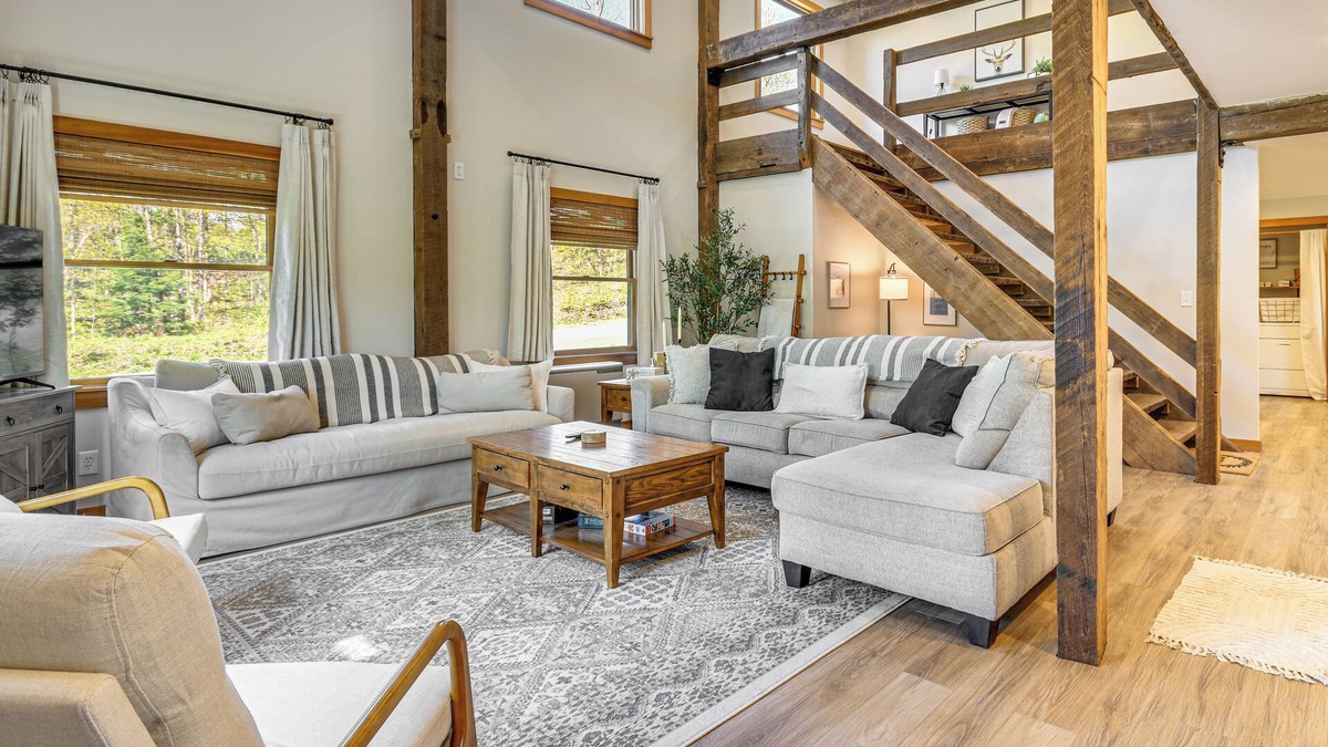 Eden House | Fish, Hike & Ski: Spacious Family Escape in Eden