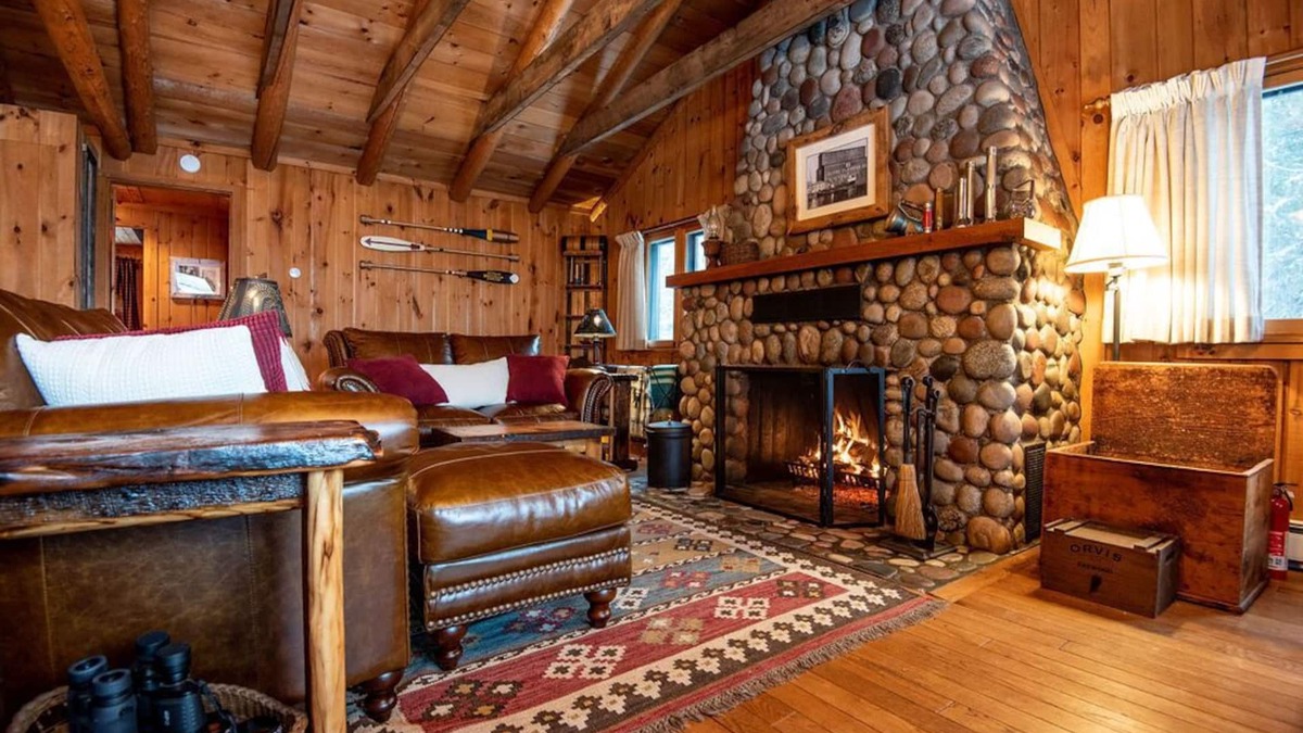 Lutsen Cabin | Fish Hook Cove on Lake Superior. Enjoy Grand Marais, Lutsen & the North Shore!