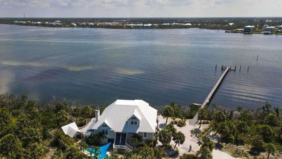 Palm Island House | Fish, kayak and jet ski right from the property