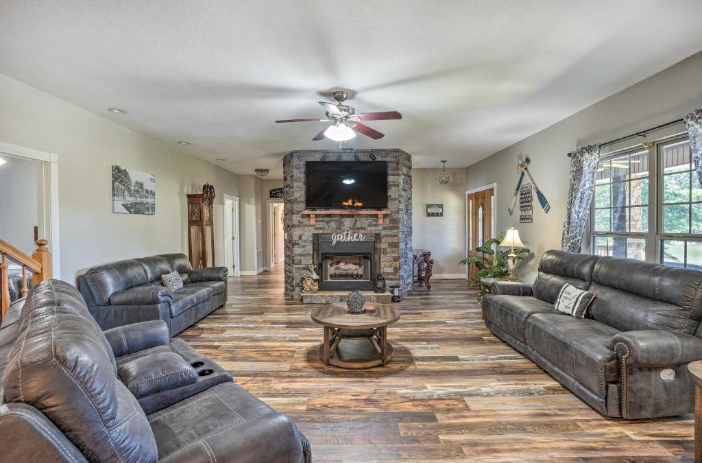 Trenton House | Fish, Kayak and More Lakefront Georgia Home