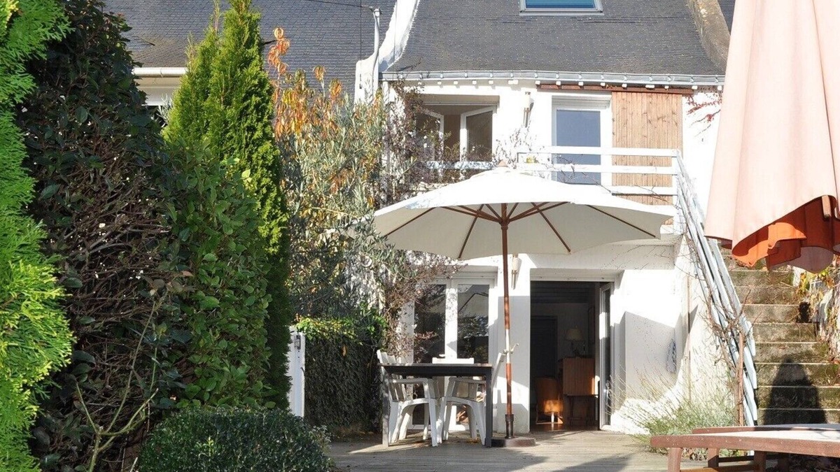 Saint-Armel House | Fisherman's house 50 meters from the sea in one place!