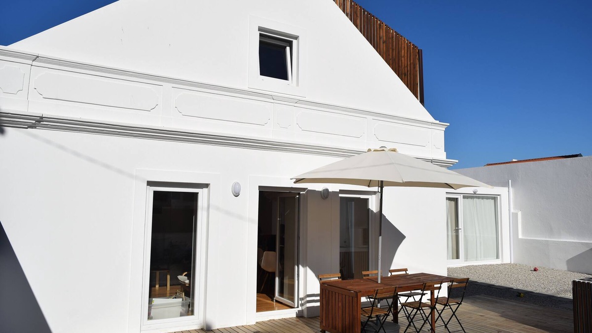 Trafaria House | Fishermans House - Lisbon close to boat