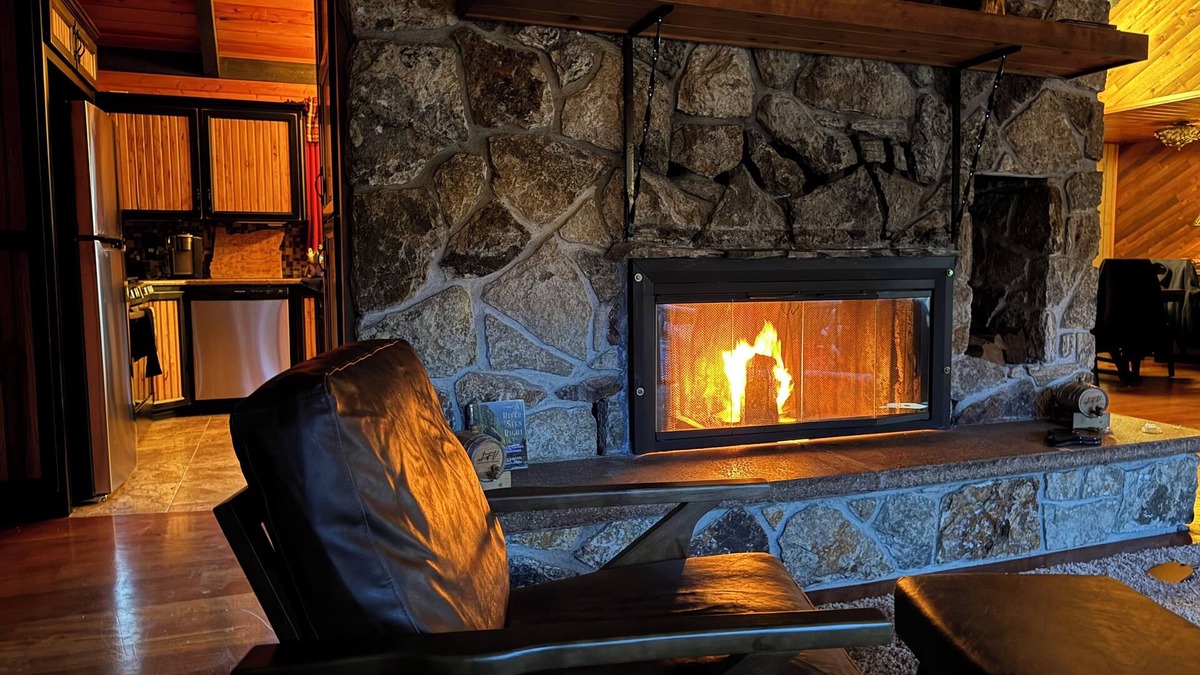 Umpqua House | Fisherman’s paradise in wine country. www.umpquariverlodge.com